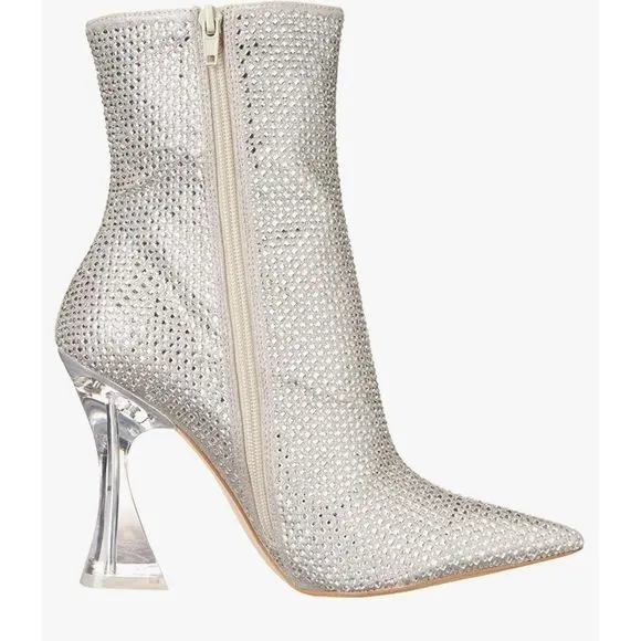 STEVE MADDEN Vivy Pointed Toe Flared Heel Ankle Booties in Rhinestone Size 6.5M