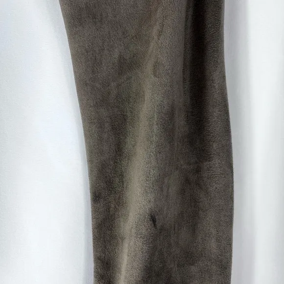 Steven by Steve Madden Wein over the knee boot NWOT