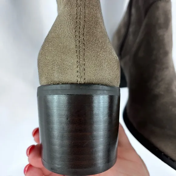 Steven by Steve Madden Wein over the knee boot NWOT