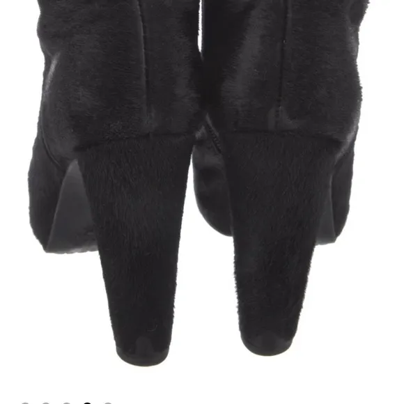 Stuart Weitzman Black Heeled Boots Sleek Suede Design