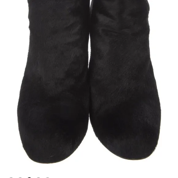 Stuart Weitzman Black Heeled Boots Sleek Suede Design