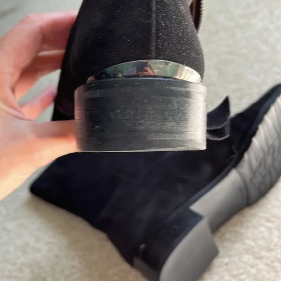 STUART WEITZMAN Suede casual boots size 6.5 like new