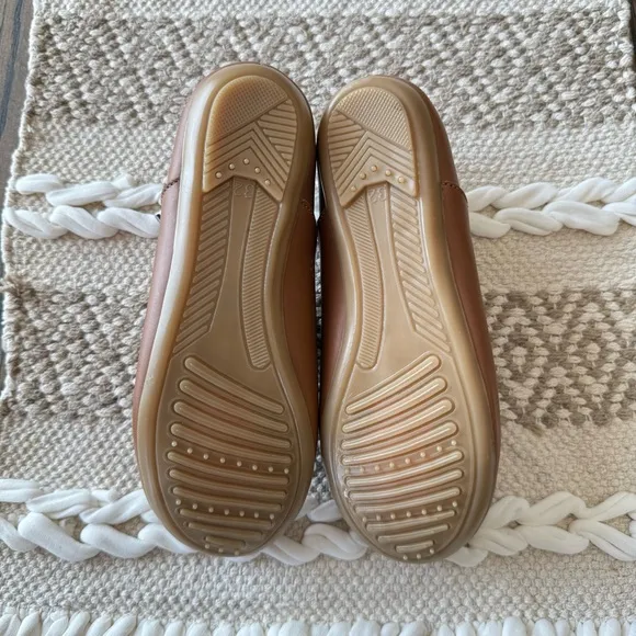 Sz 32 / US 1 girls Adelisa &amp; Co. Sol shoes NWOT Brown Leather Kids Shoes