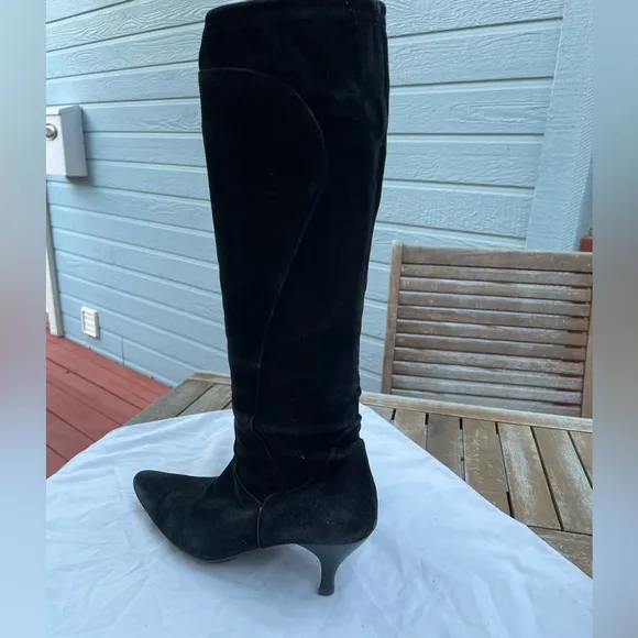 Sz 37 Aquatalia©️ by Marvin K. US 6.5 Kitten heel black suede knee high boots