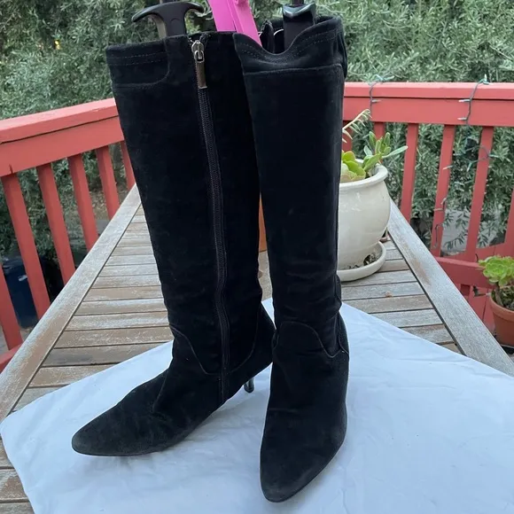 Sz 37 Aquatalia©️ by Marvin K. US 6.5 Kitten heel black suede knee high boots