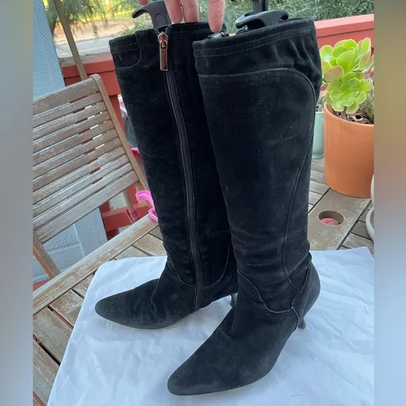 Sz 37 Aquatalia©️ by Marvin K. US 6.5 Kitten heel black suede knee high boots
