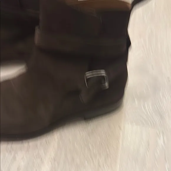 Taft Brown Chelsea Boots with Elastic Panels