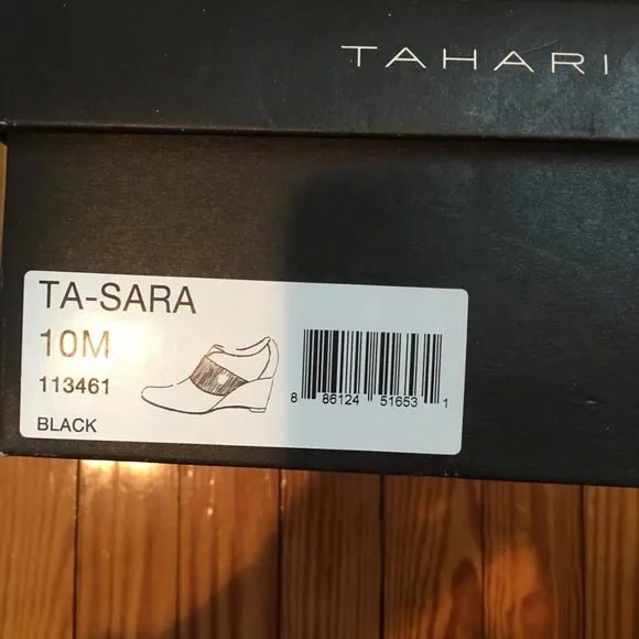 TAHARI Ta-Sara Suede Ankle Boots - Size 10