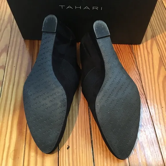 TAHARI Ta-Sara Suede Ankle Boots - Size 10