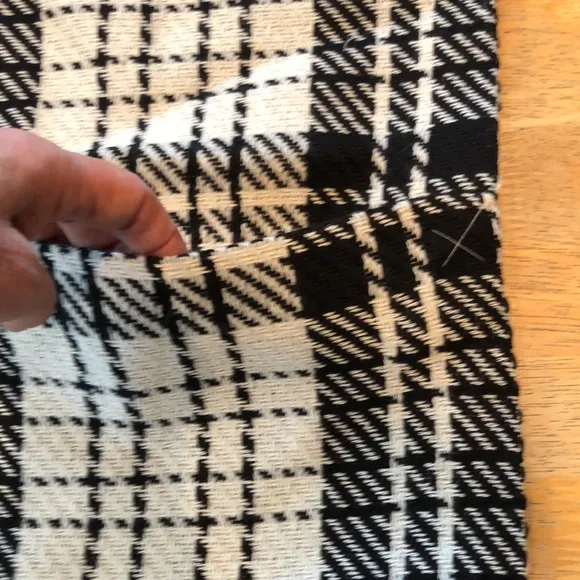 Talbots NWOT white/black plaid pencil skirt