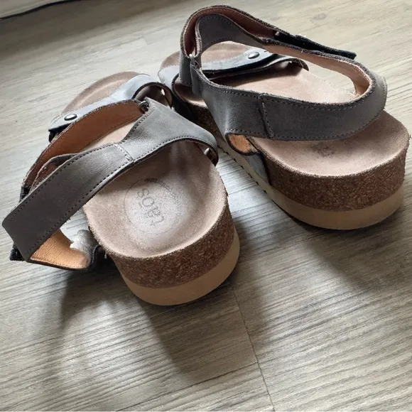Taos Footwear Luvie Sandal Shoes Gray Size 41 10 Cork Suede Leather Adventure