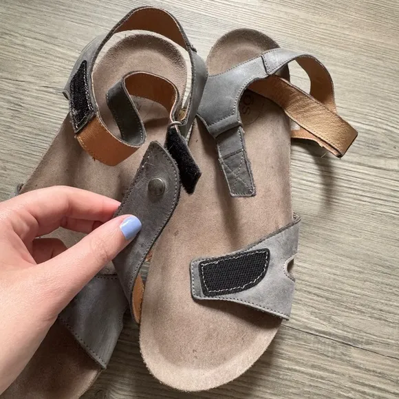 Taos Footwear Luvie Sandal Shoes Gray Size 41 10 Cork Suede Leather Adventure