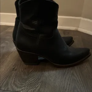 Tecovas Black Ankle Boots Sleek Western Style