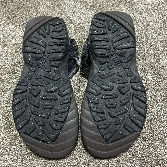 Teva hurricane hiking Velcro sandals 4134 spider rubber men’s 10 ShocPad black