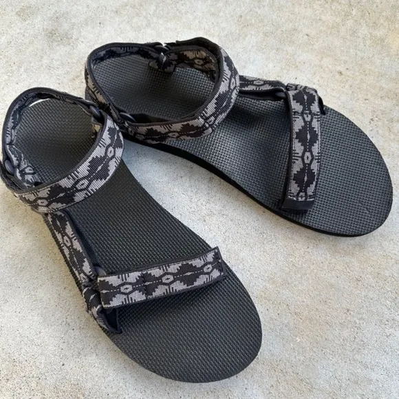 Teva Sandals Men Size 12 Original Universal Water Resistant Hiking Camping