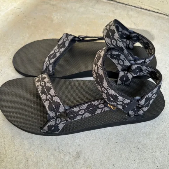 Teva Sandals Men Size 12 Original Universal Water Resistant Hiking Camping