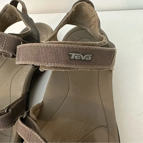 Teva Verra Sandals in Bungee Cord - Size 7