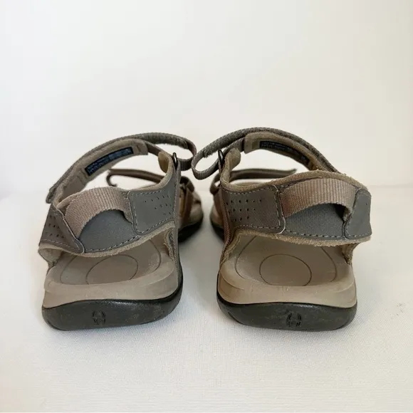 Teva Verra Sandals in Bungee Cord - Size 7