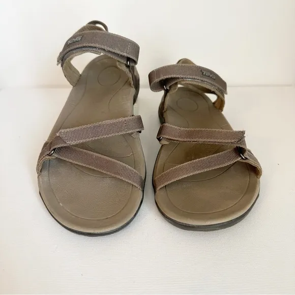 Teva Verra Sandals in Bungee Cord - Size 7