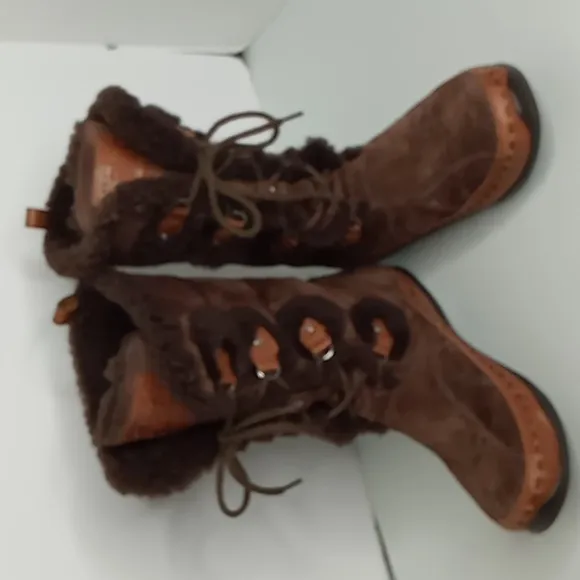 The North Face Women's Brown Waterproof/Insulated Suede Boots - 8.5