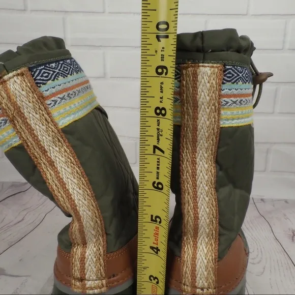 The Sak Daley 5 olive rubber duck boots insulated