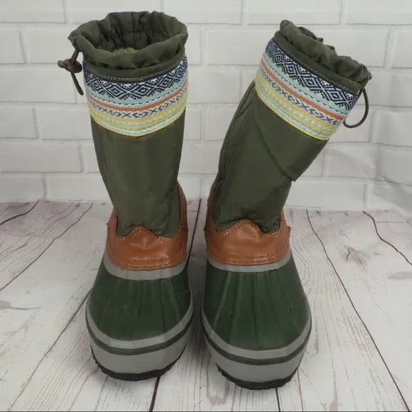 The Sak Daley 5 olive rubber duck boots insulated