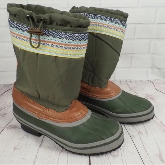 The Sak Daley 5 olive rubber duck boots insulated