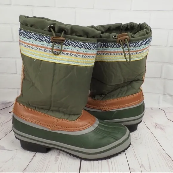 The Sak Daley 5 olive rubber duck boots insulated