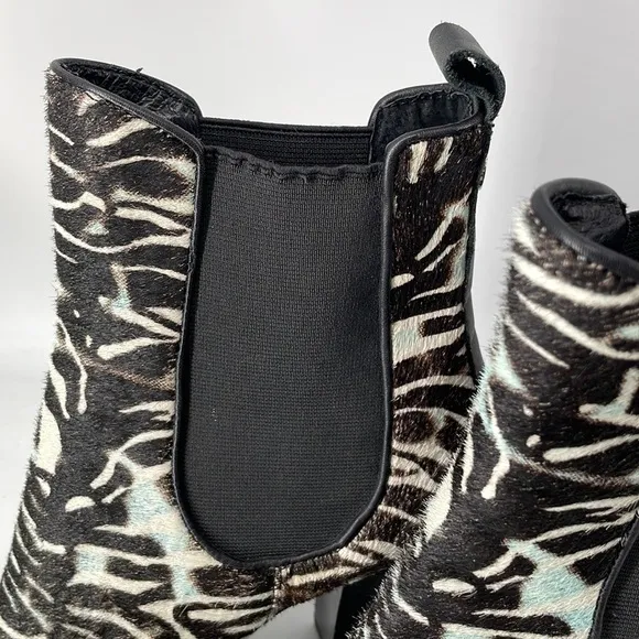 THE wishbone boots animal print leather upper eccentric unique artsy sz 7