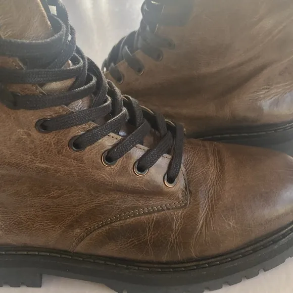 THURSDAY Boot Co. Women’s Brown Soft Leather Lace Up Boots w/ Side Zippers Sz 7