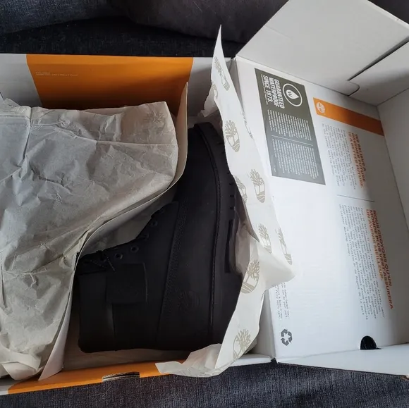 Timberland black suede leather waterproof boots New in Box