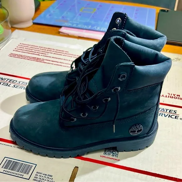 Timberland Dark Blue Suede Boots
