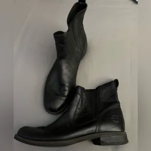 Timberland EK Savin Hill Chelsea Boots 9