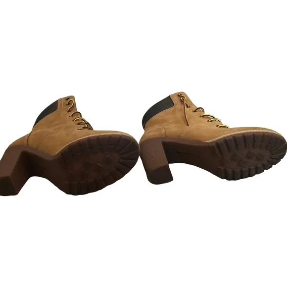 Timberland Women's Tan Boots Lace Up Heel Women’s Size 8