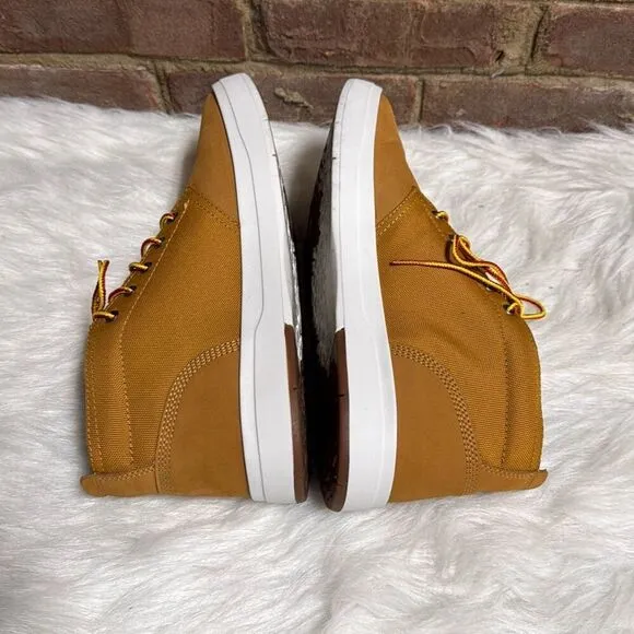 Timberland Men’s Tan Leather/Fabric Davis Square Chukka Sneaker Boots 11
