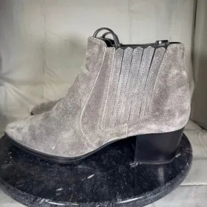 Tod’s Ankle Boots Block Heel Gray Suede Leather Size 37.5 / 7.5 US