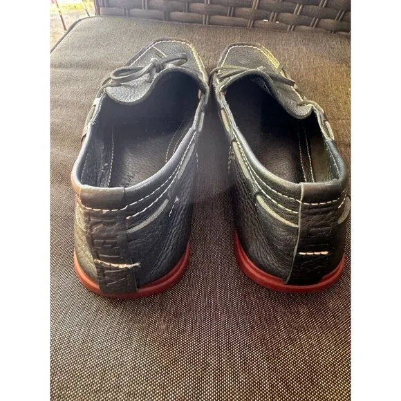 Tommy Bahama relax loafer sytle shoes in a mens size 9.5