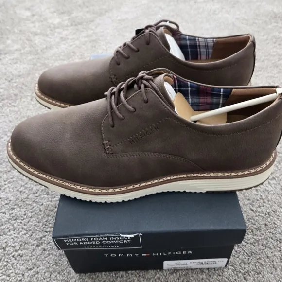 Tommy Hilfiger Mens Hiday Oxford Shoes Size 10 New in Box