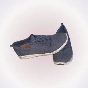 Toms gray chevron canvas sneakers | Sz 9