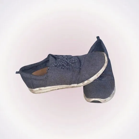 Toms gray chevron canvas sneakers | Sz 9