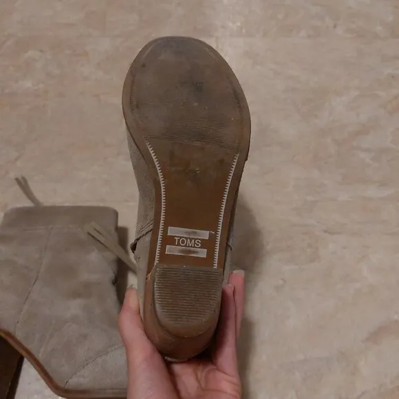Toms lunata suede boots size 7
