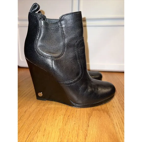 Tory Burch Ankle Boots Milan Wedge Black Women's Size 7M Gold Logo.