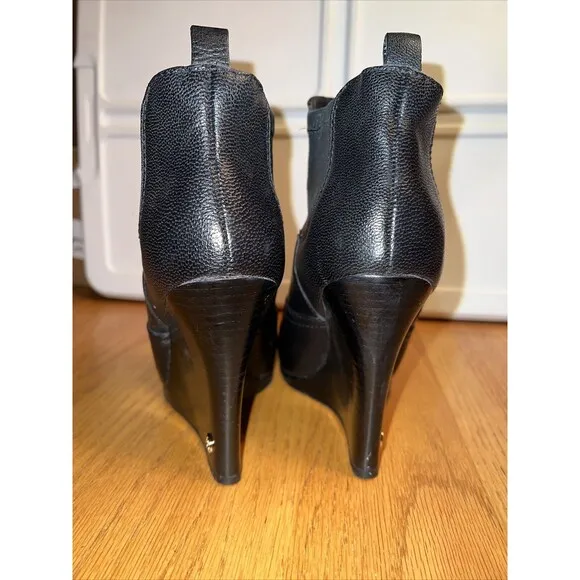 Tory Burch Ankle Boots Milan Wedge Black Women's Size 7M Gold Logo.