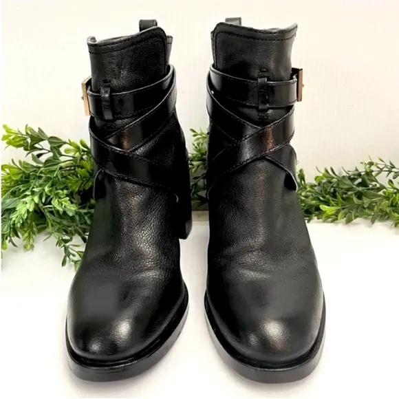Tory Burch Black Chunky Heel Gold BucklesHastings Cross Straps Ankle Boots 9