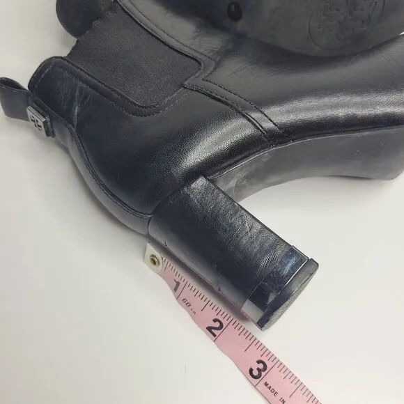 Tory Burch black leach pull on Chelsea ankle boots size 6 flirty fall casual