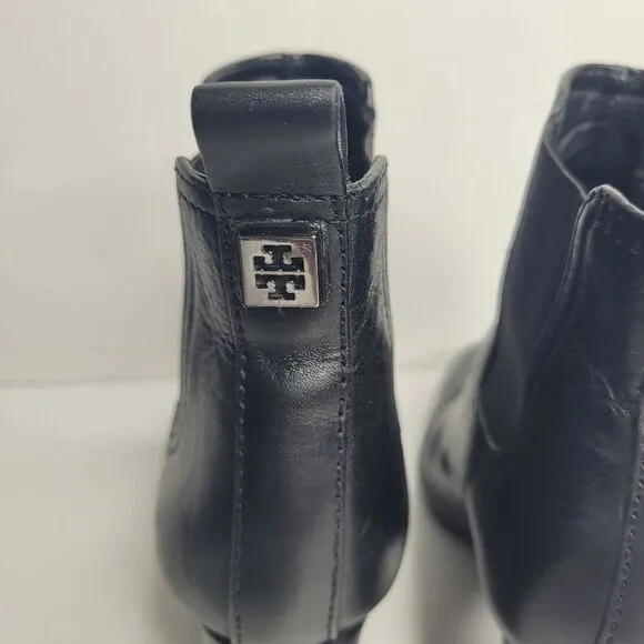 Tory Burch black leach pull on Chelsea ankle boots size 6 flirty fall casual