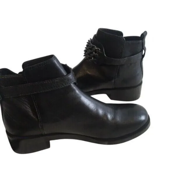 Tory Burch Bloomfield Chain Leather Ankle Bootie Black Leather Size 8.5 Moto
