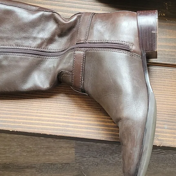 TORY BURCH BROWN LEATHER  KNEE HIGH RIDING BOOTS