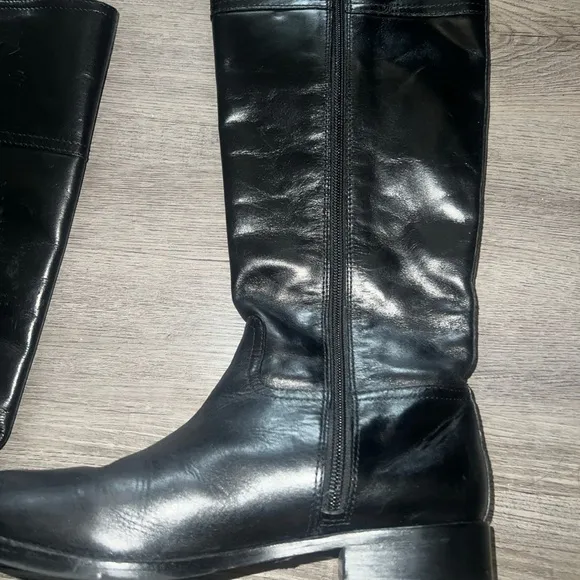 Tory Burch Kiernan Leather Knee High Black Riding Boots Gold Tory Logo Sz 8.5