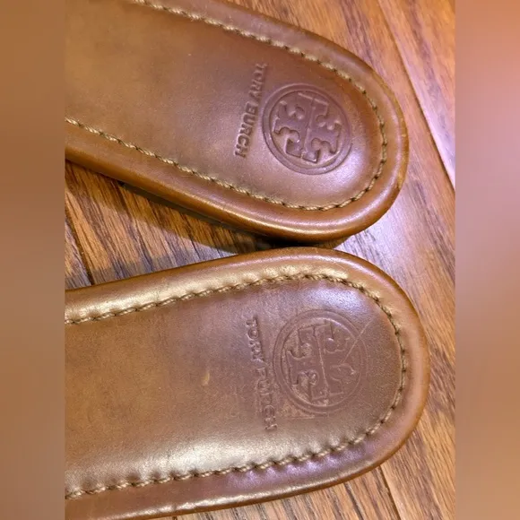 Tory Burch Miller Camel Brown Tan  Patent Leather Flat Sandal  Sz 9